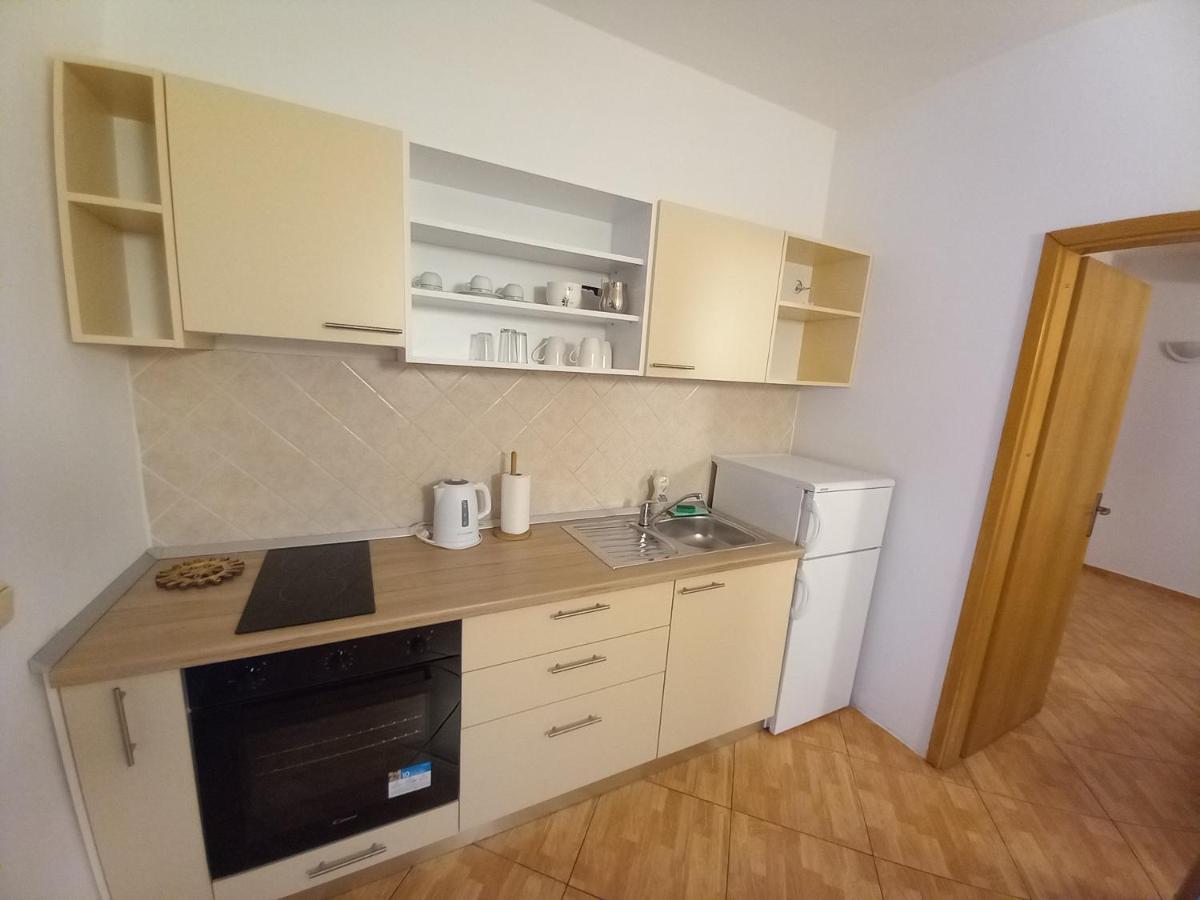 מליני Villa Brasina מראה חיצוני תמונה