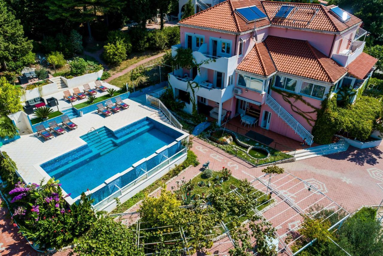 מליני Villa Brasina מראה חיצוני תמונה
