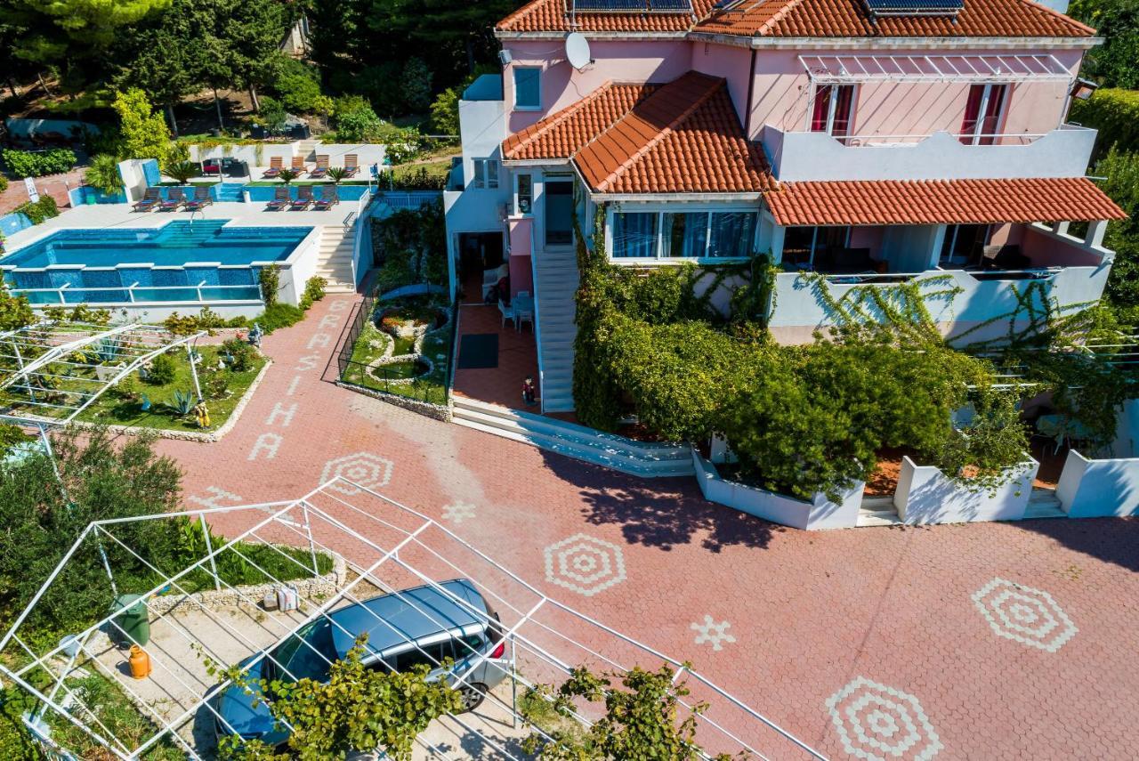מליני Villa Brasina מראה חיצוני תמונה