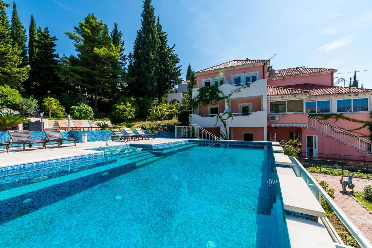 מליני Villa Brasina מראה חיצוני תמונה