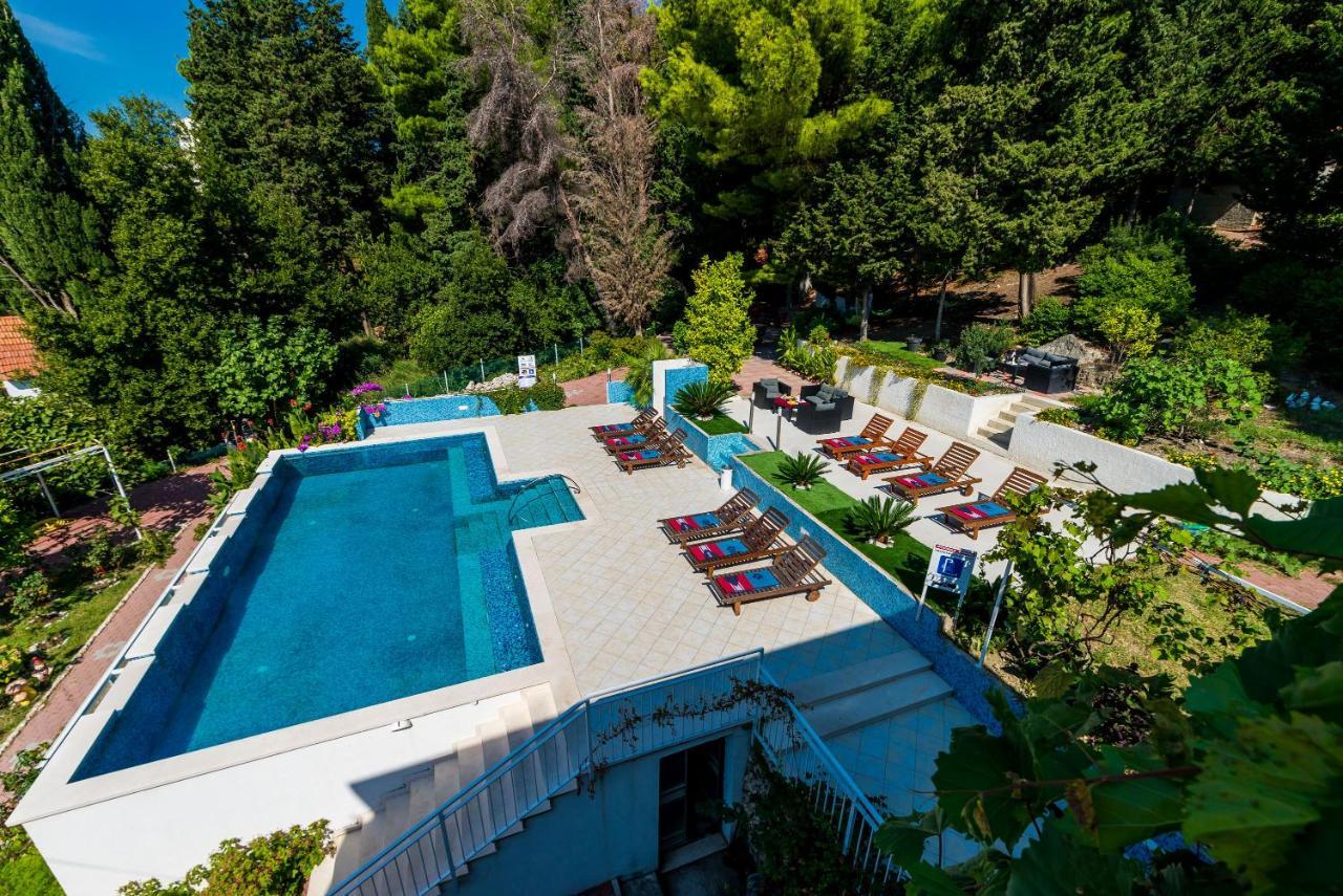 מליני Villa Brasina מראה חיצוני תמונה