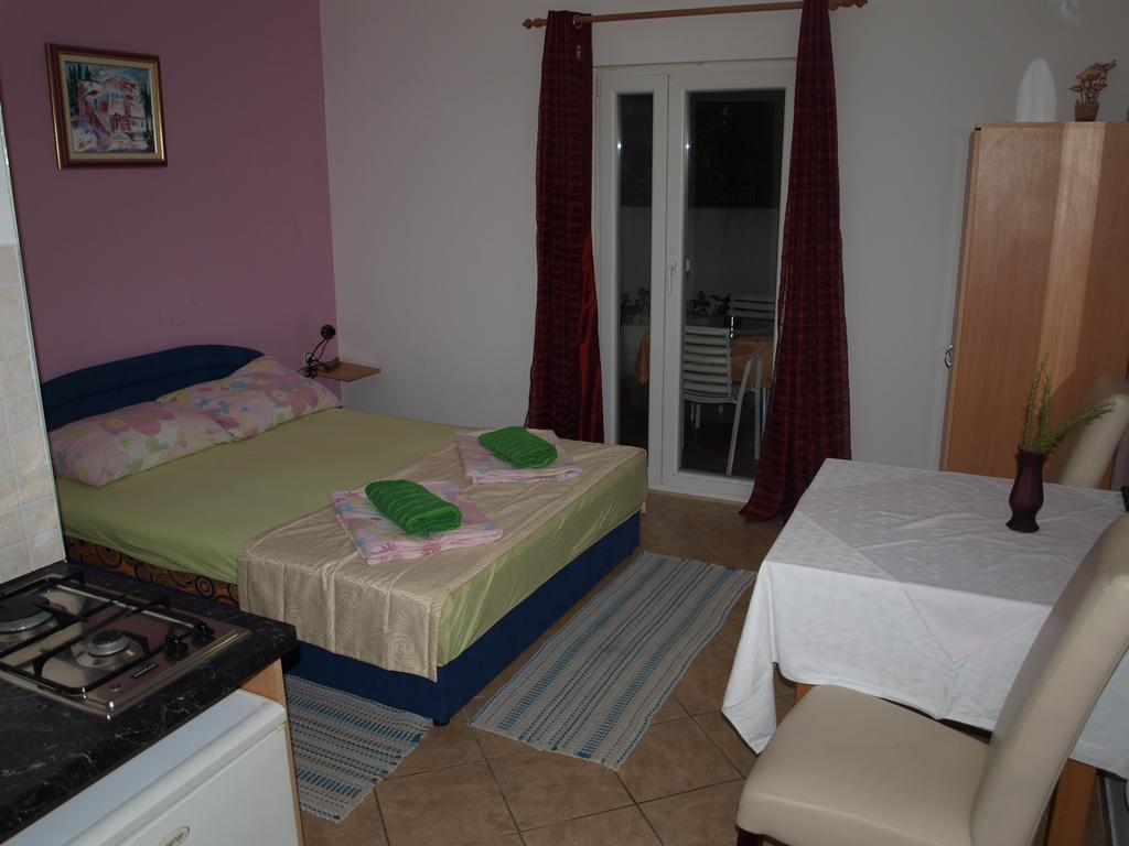 מליני Villa Brasina חדר תמונה