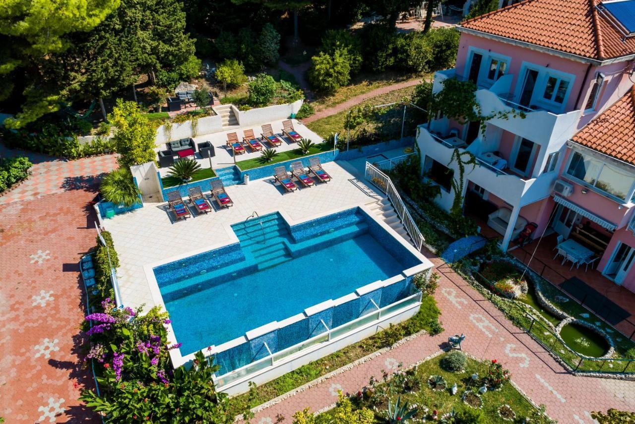 מליני Villa Brasina מראה חיצוני תמונה